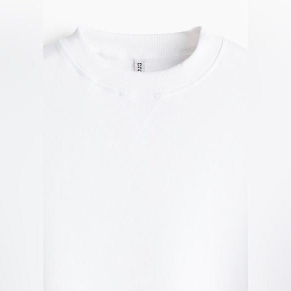 Divided Oversized Crewneck Sweatshirt - Picture 6 of 6